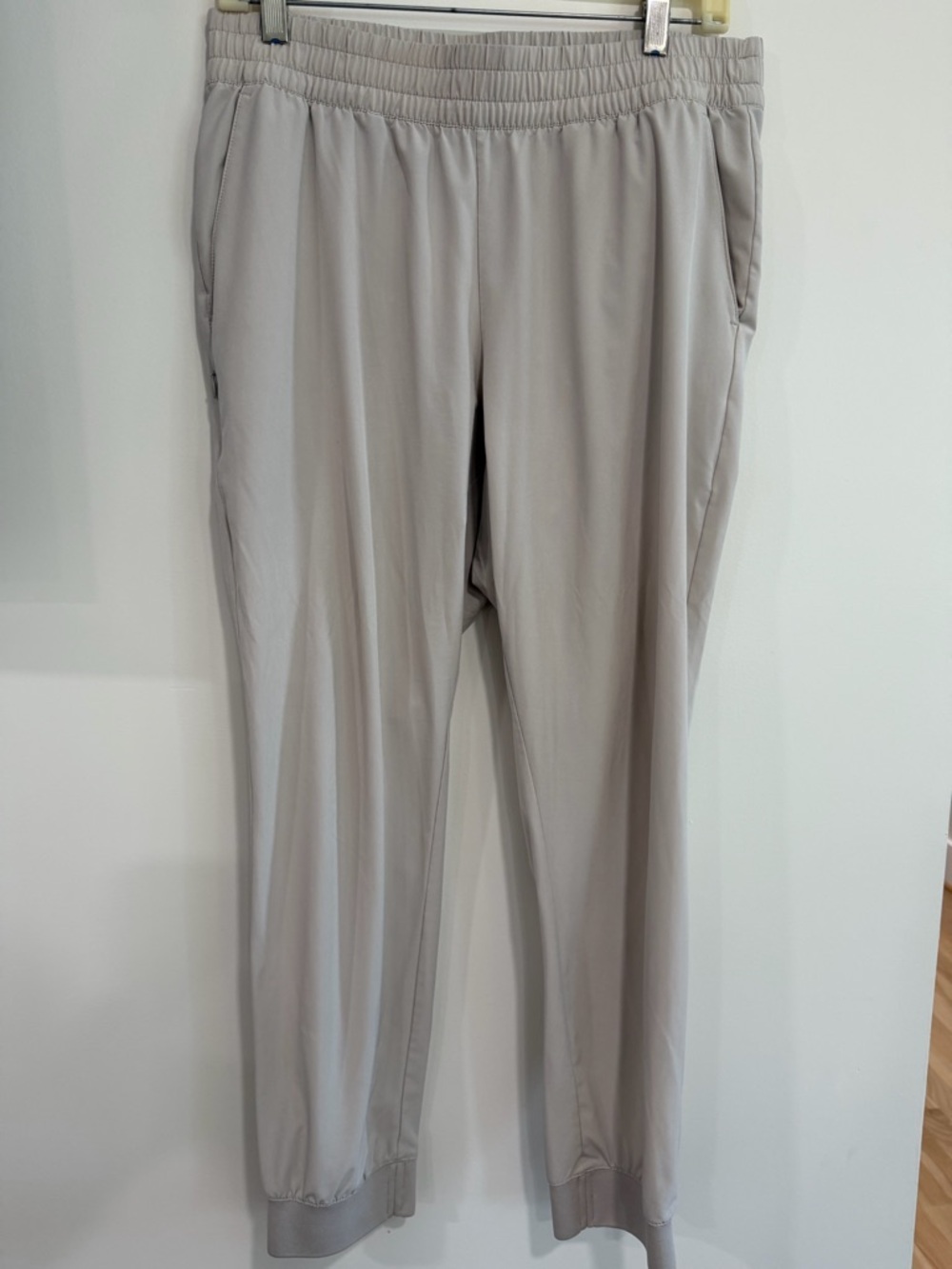 Men’s Lightweight Jogger Sweatpants in Light Gray - Casual Comfort
